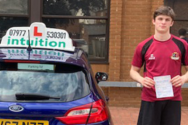Emile driving lessons in East Molesey
