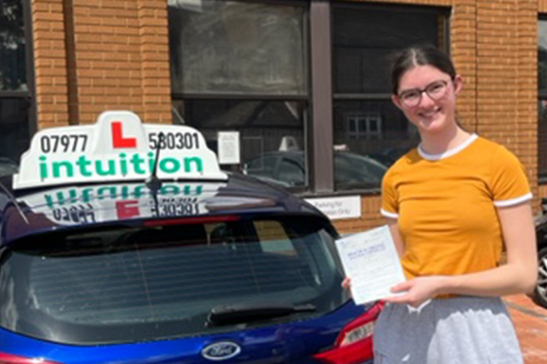 Leah driving lessons in Thames Ditton